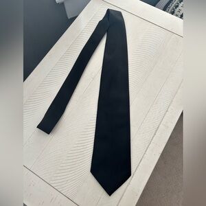 Neck tie